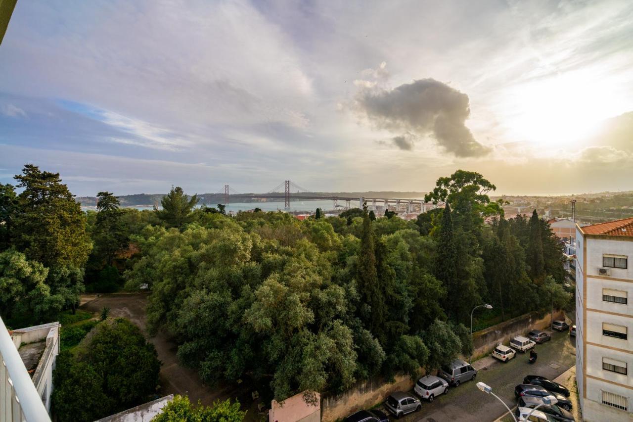 Whome | 270º Panoramic View Premium Apartment Lisbon Bagian luar foto
