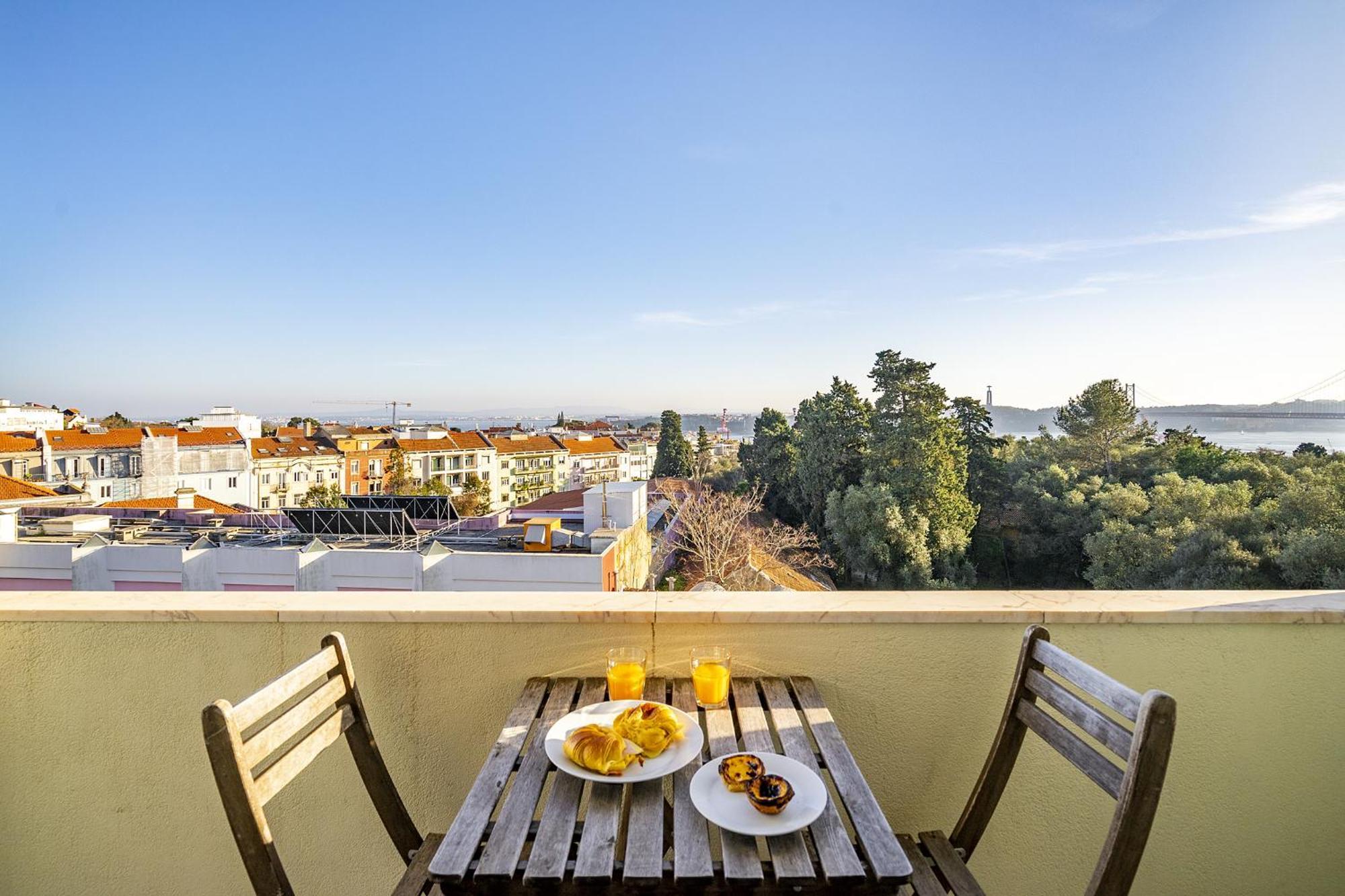 Whome | 270º Panoramic View Premium Apartment Lisbon Bagian luar foto